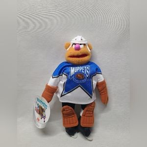 McDonald’s NHL Fozzie Bear Muppets 1995 Hockey Player Plush With Tags